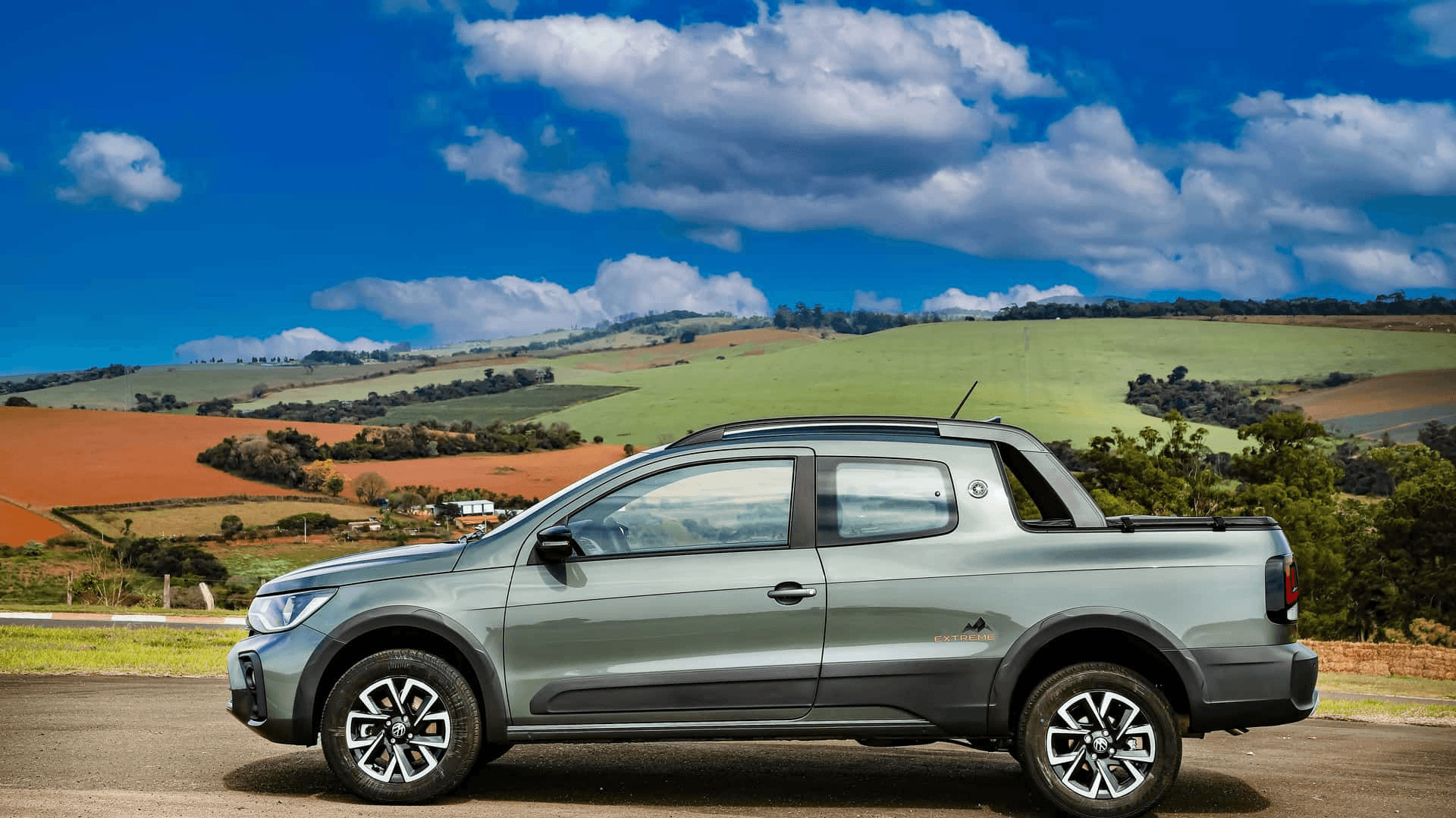 Volkswagen Saveiro - imagem 1